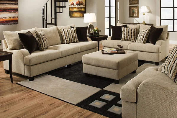 Sofás beige clásicos y cómodos en un ambiente acogedor - SUNSGOODS - SUNSGOODS Sofás beige clásicos y cómodos en un ambiente acogedor.