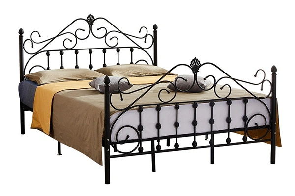 Estructura de cama de metal negro de estilo vintage