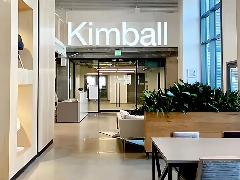 Descripción general de la sala de exposición de muebles de oficina Kimball
