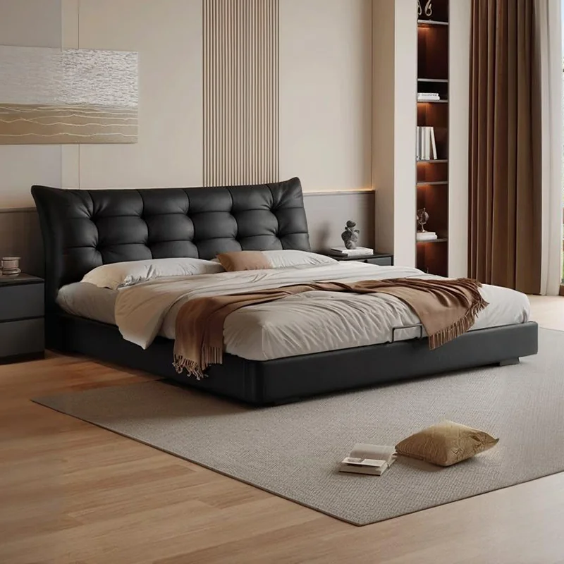 Estructura de cama de cuero negro capitoné