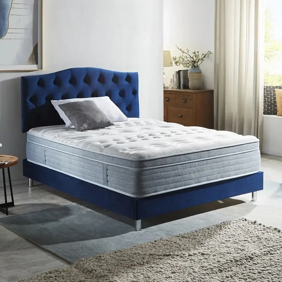 Cabecero de cama de hotel azul acolchado