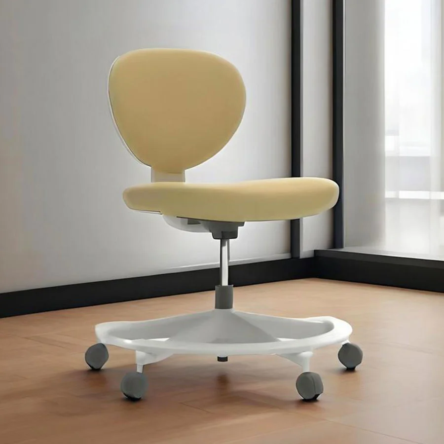 Silla de oficina moderna amarilla con asiento ajustable.