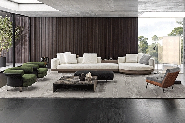 Salón contemporáneo con pared decorativa de paneles de madera.